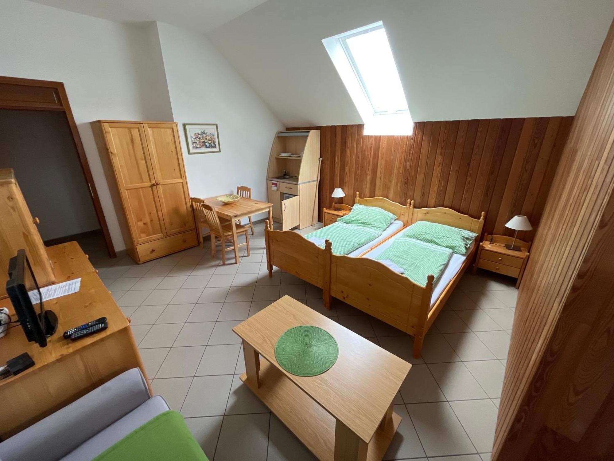 Sokoli Hnizdo Hotell Hlaska Eksteriør bilde