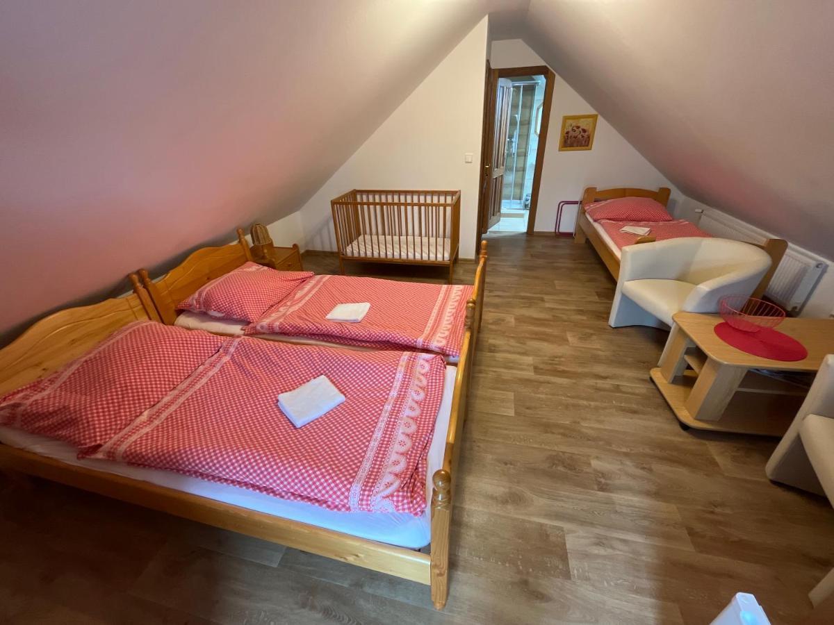 Sokoli Hnizdo Hotell Hlaska Eksteriør bilde